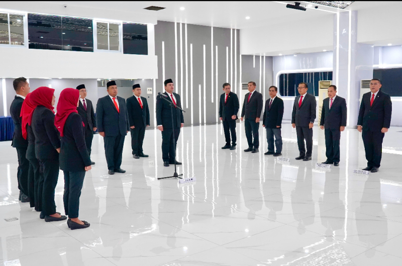 Lantik Pejabat Struktural, Menteri ATR/Kepala BPN: Layani Masyarakat dengan Hati, Bukan Transaksi