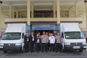 BRI dan Bank SulutGo Hibahkan Mobil Operasional untuk Dukung Program SPPG Polda Sulut